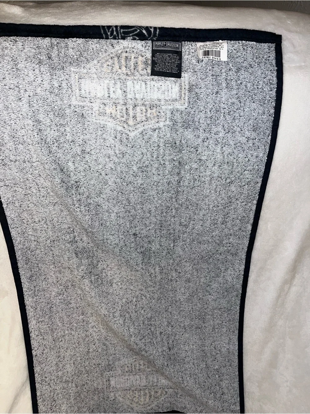 Harley-Davidson Black Tribal Logo Beach and Hand Towel Set (2)